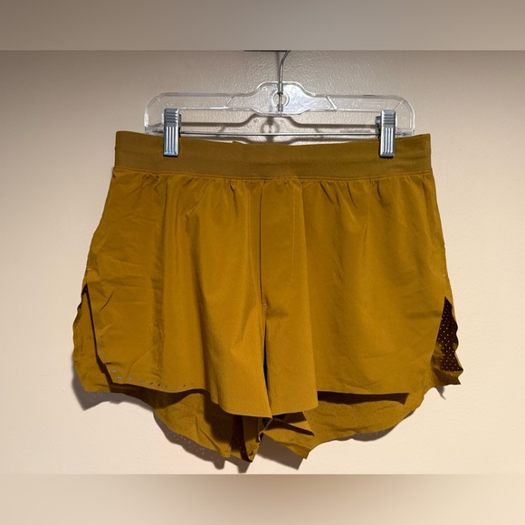 Lululemon Fast and Free Short 3" - Picture 5 of 10